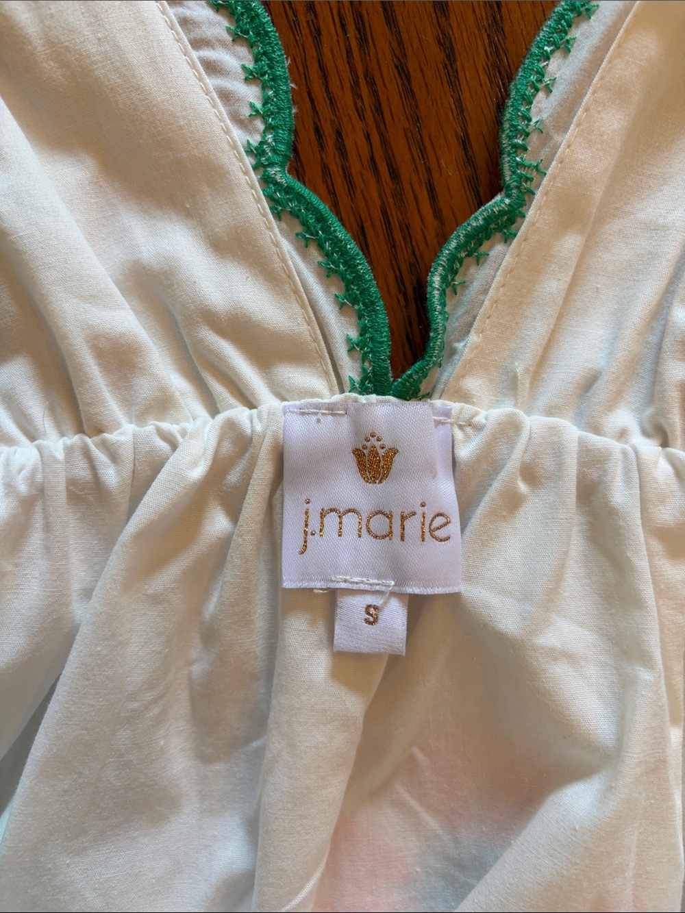 Eloise Top- White Embroidered Peplum Blouse with Floral and Parrot Motif - Picture 3 of 3